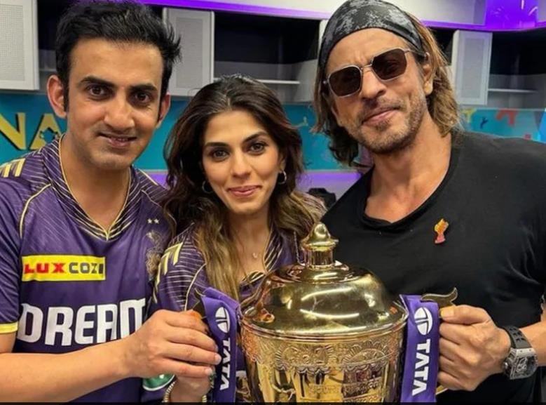 Guatam Gambhir with Shah Rukh Khan after KKR's IPL 2024 triumph