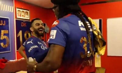 Virat Kohli and Chris Gayle in RCB dressing room