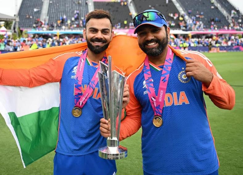 File photo of Rohit Sharma (right) and Virat Kohli.